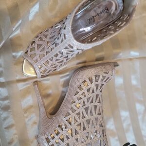 Bamboo Women's Elegant Beige Cutout Heels